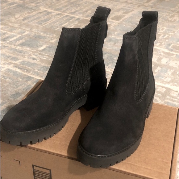 Timberland Shoes - Timberland Women’s Courmayeur Valley Chelsea Fashion Boots